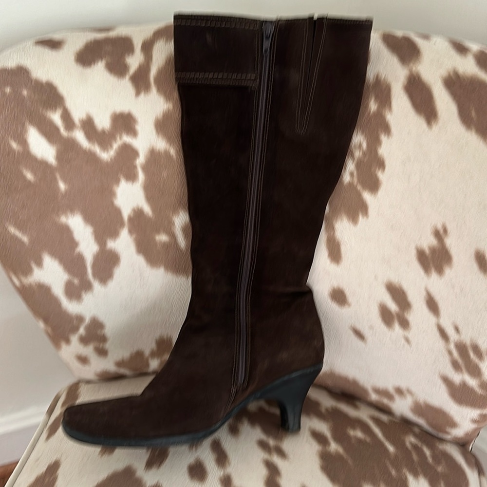 La Canadienne Dorina Boots Women’s Brown Suede Waterproof Heeled US 9.5